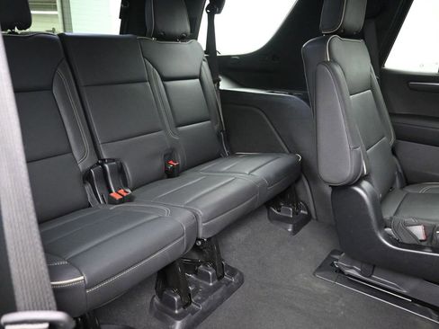 Used 2025 Chevrolet Tahoe Premier image 9