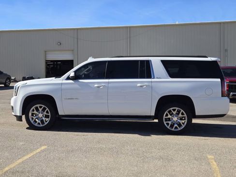 Used 2020 GMC Yukon XL SLT w/ Open Road Package image 4
