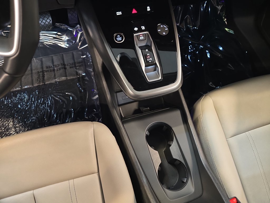 Certified 2023 Audi Q4 e-tron Premium Plus w/ Premium Plus AWD/4WD image 29
