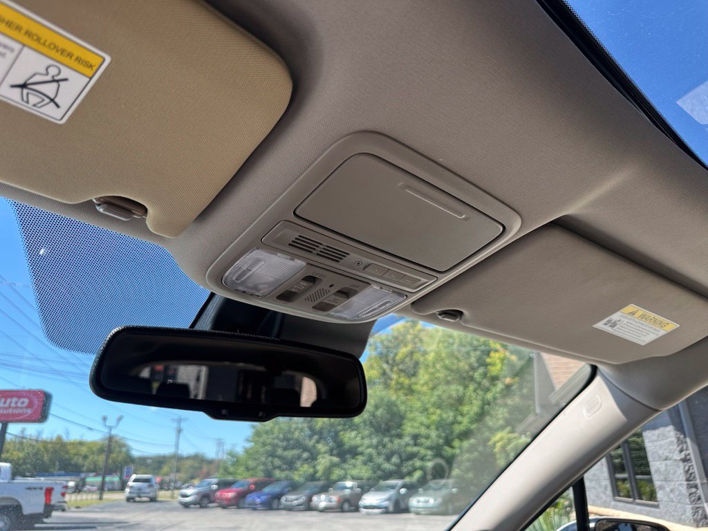 Used 2018 Honda Pilot Touring image 24