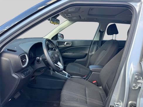 Used 2022 Hyundai Venue SEL w/ Cargo Package image 14