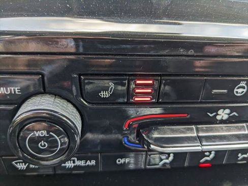 Certified 2021 Jeep Grand Cherokee L Limited image 33