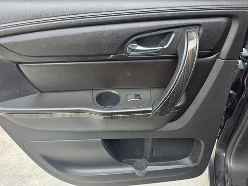 Used 2017 GMC Acadia Limited SLT FWD image 20