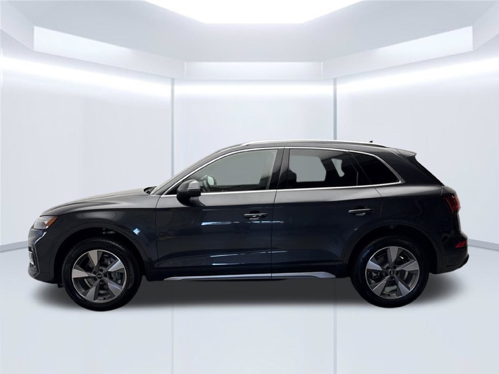 Certified 2023 Audi Q5 2.0T Premium Plus w/ Premium Plus Package AWD/4WD image 2