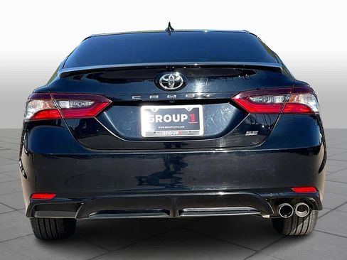 Used 2021 Toyota Camry SE image 10