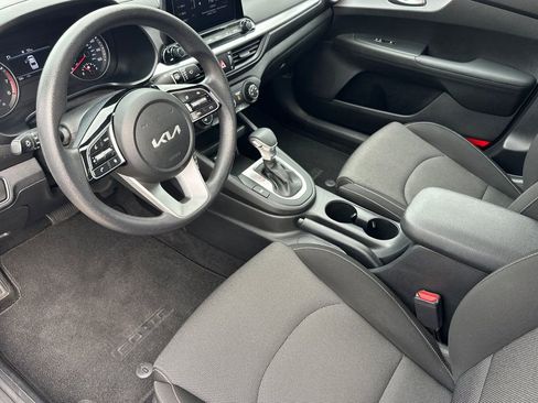 Used 2023 Kia Forte LXS image 10
