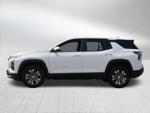 Used 2025 Chevrolet Equinox LT FWD image 4