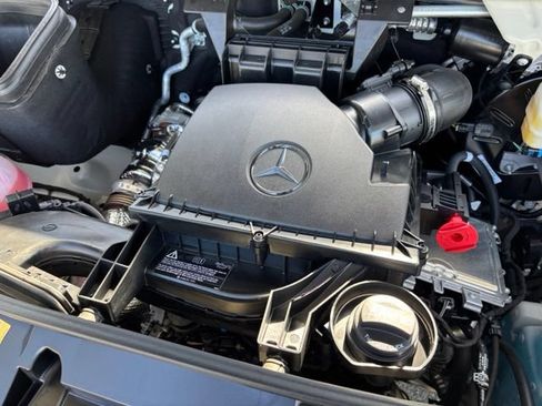 Used 2025 Mercedes-Benz Sprinter 2500 image 38