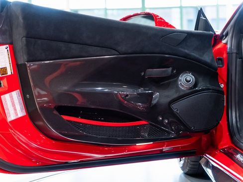 Certified 2019 Ferrari 488 Pista Coupe image 30