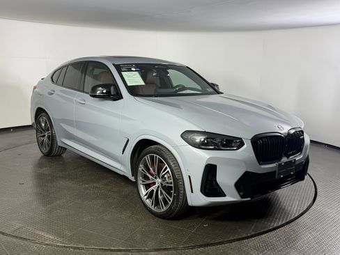 Certified 2023 BMW X4 M40i image 3