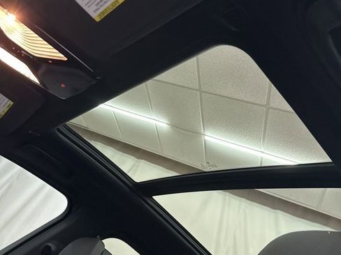 Used 2023 BMW X5 sDrive40i w/ M Sport Package image 22