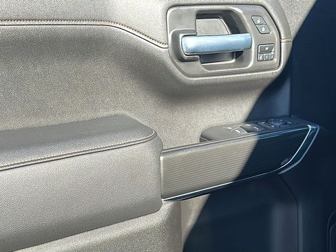 Used 2021 GMC Sierra 1500 AT4 w/ AT4 Value Package image 16