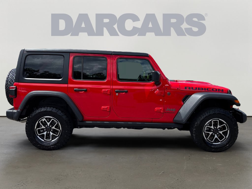 Used 2025 Jeep Wrangler Unlimited Rubicon w/ Convenience Group AWD/4WD image 8