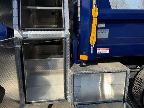 New 2026 Ford F550 4x4 SuperCab Super Duty image 6