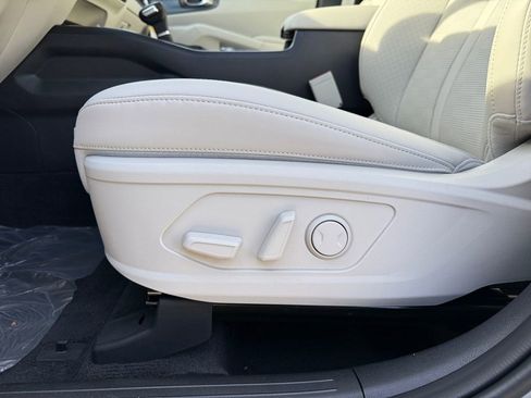 New 2026 Kia Sorento S w/ S Panoramic Sunroof Package image 18