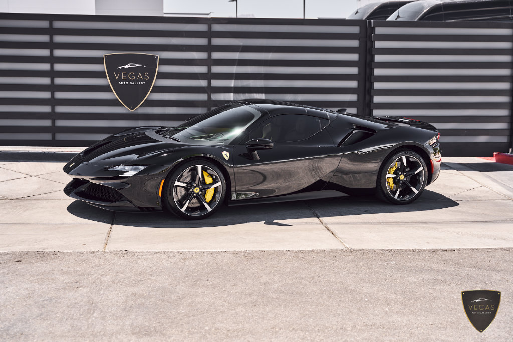 Used 2024 Ferrari SF90 Spider AWD/4WD image 6