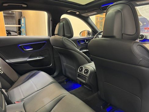 Used 2025 Mercedes-Benz C 300 4MATIC Sedan image 14