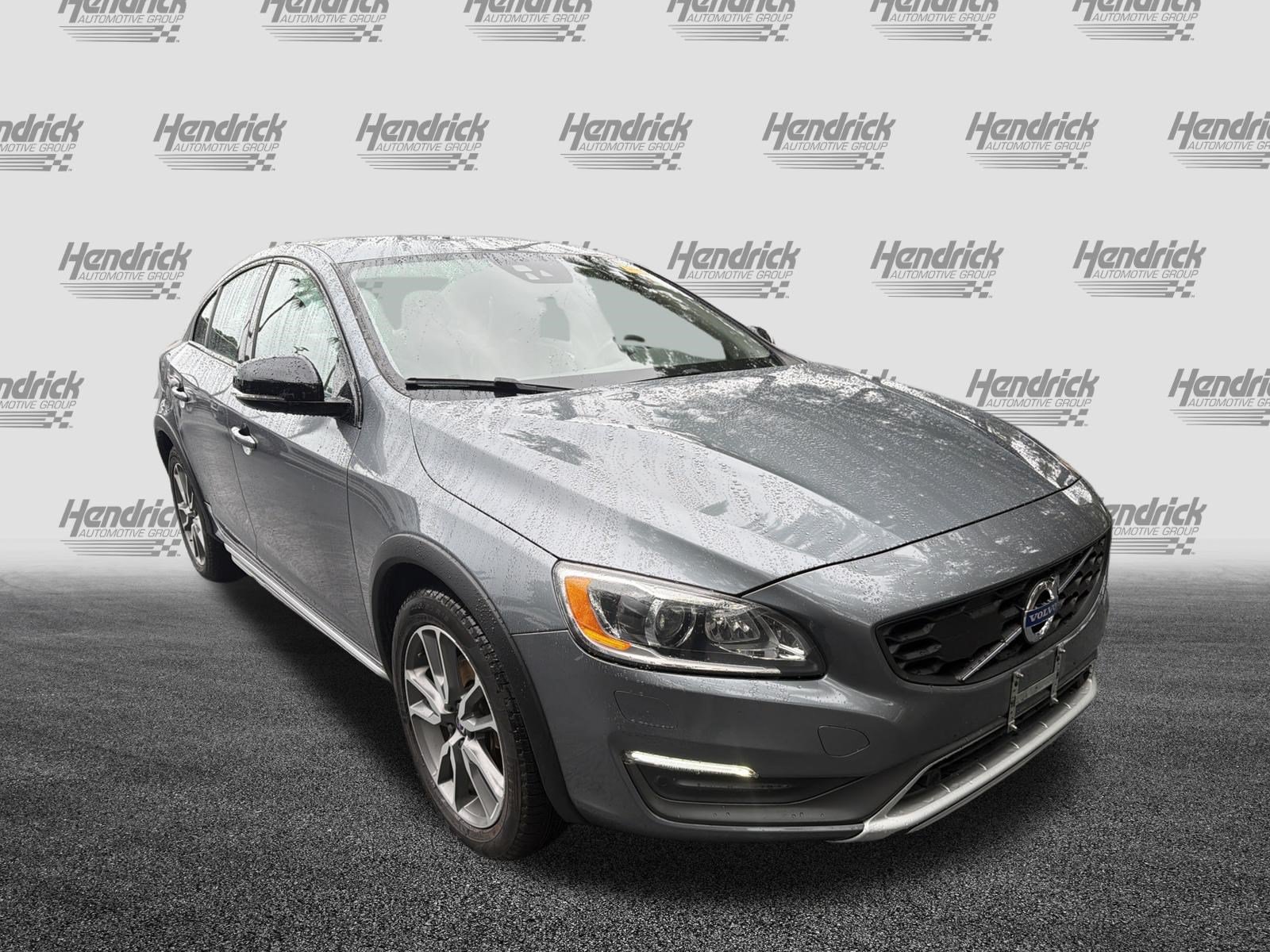 Used 2016 Volvo S60 T5 Cross Country Platinum AWD/4WD image 2