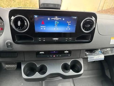New 2025 Mercedes-Benz Sprinter 2500 image 22