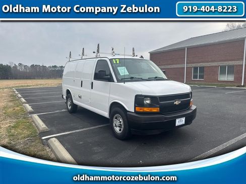 Used 2017 Chevrolet Express 2500 image 1
