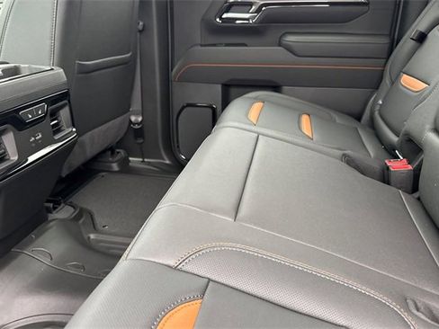 New 2026 GMC Sierra 2500 AT4 w/ AT4 Premium Plus Package image 13