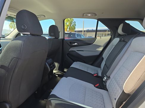 Used 2022 Chevrolet Equinox LT image 15