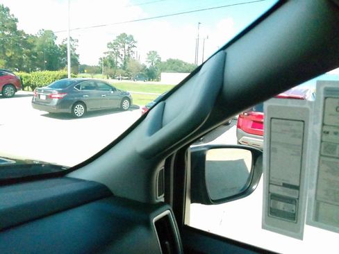 New 2026 Nissan Frontier SV w/ Tow Package image 42