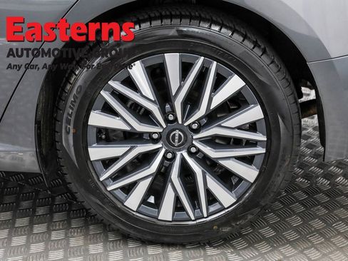 Used 2024 Nissan Altima 2.5 SV image 34