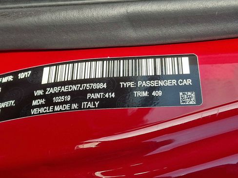 Used 2018 Alfa Romeo Giulia AWD image 26