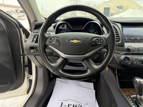 Used 2014 Chevrolet Impala LT w/ Convenience Package image 13