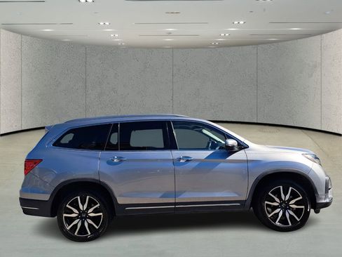 Used 2021 Honda Pilot Touring image 4