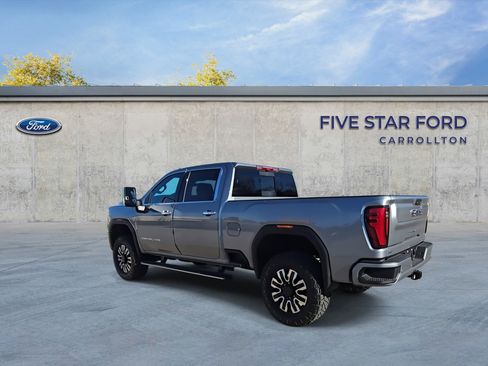 Used 2026 GMC Sierra 2500 Denali Ultimate image 6