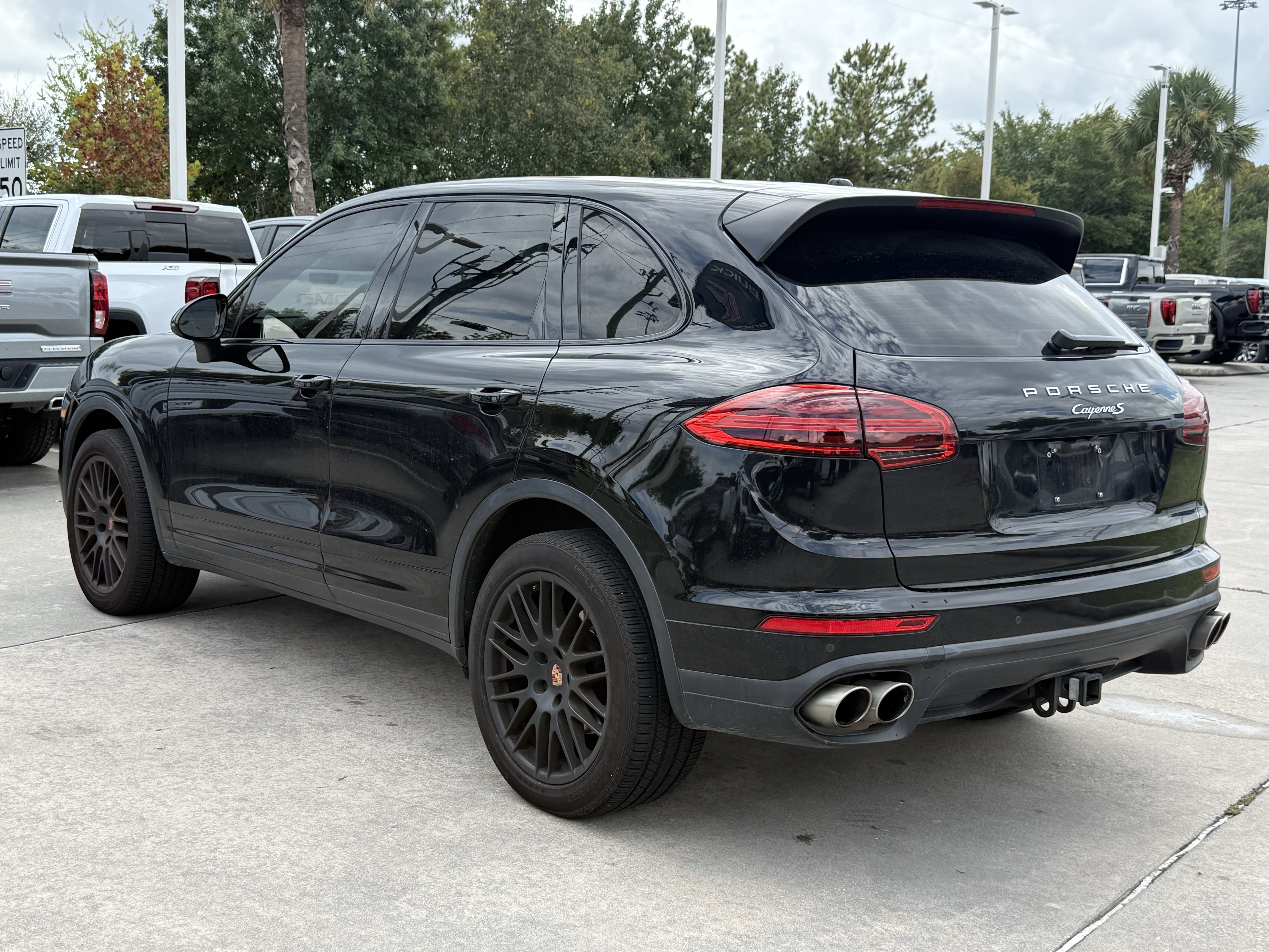 Used 2016 Porsche Cayenne S AWD/4WD image 7