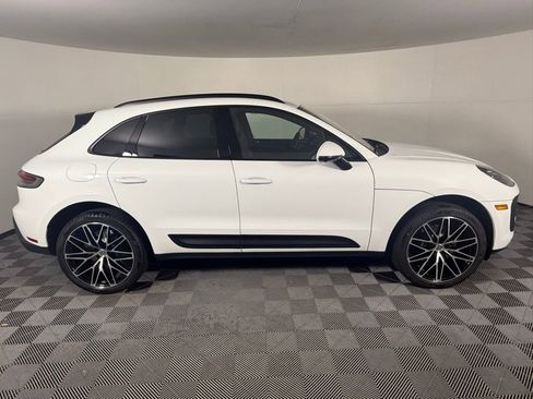 New 2026 Porsche Macan image 8
