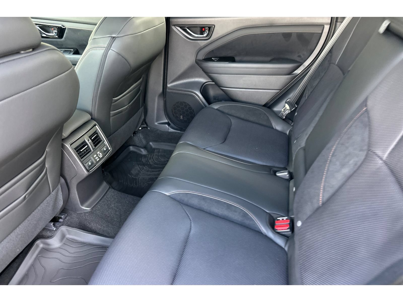 New 2026 Subaru Forester Touring AWD/4WD image 12