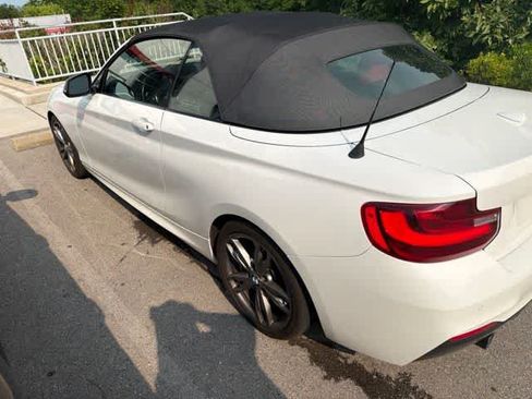 Used 2015 BMW M235i Convertible RWD image 4