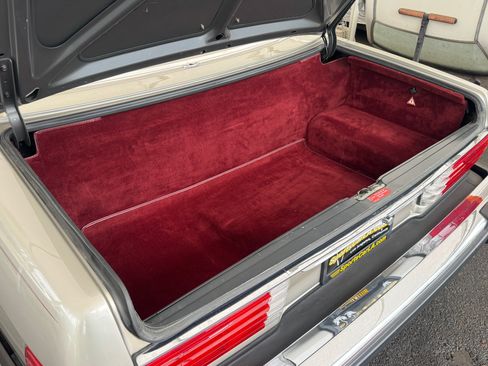 Used 1987 Mercedes-Benz 560 SL image 37