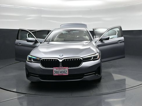 Used 2022 BMW 530e w/ Convenience Package RWD image 26