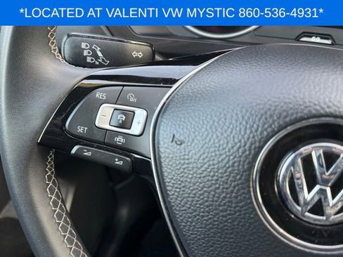 Certified 2021 Volkswagen Tiguan SE w/ Panoramic Sunroof Package image 35