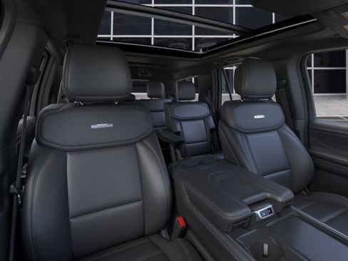 New 2026 Ford Expedition Platinum image 10