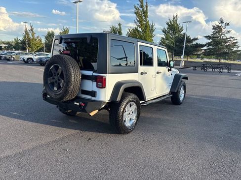 Used 2014 Jeep Wrangler Unlimited Sport w/ Quick Order Package 24S AWD/4WD image 3