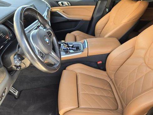 Used 2023 BMW X5 xDrive40i w/ M Sport Package image 12