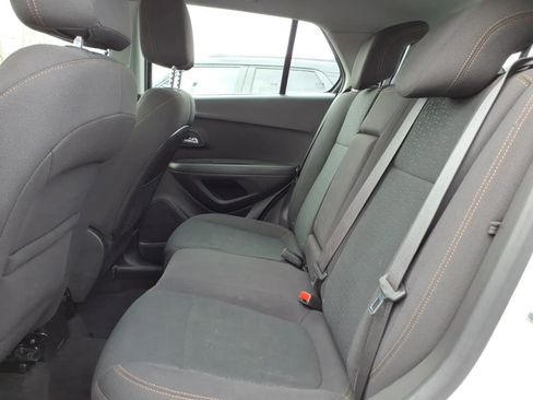 Used 2017 Chevrolet Trax LS image 20