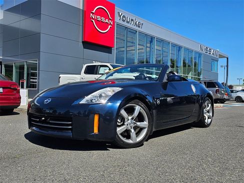 Used 2007 Nissan 350Z Enthusiast image 2