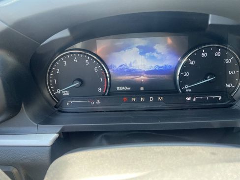Used 2020 Ford Explorer XLT AWD/4WD image 29