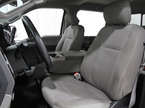 Used 2019 Ford F150 XLT w/ Equipment Group 302A Luxury image 6