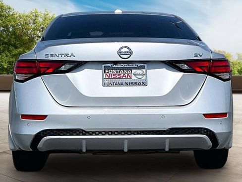 Certified 2022 Nissan Sentra SV FWD image 5