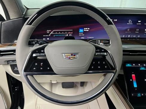 New 2025 Cadillac Escalade ESV Sport Platinum w/ LPO, ONYX Package image 15