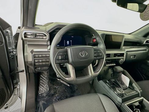 Used 2024 Toyota Tacoma TRD Sport AWD/4WD image 16