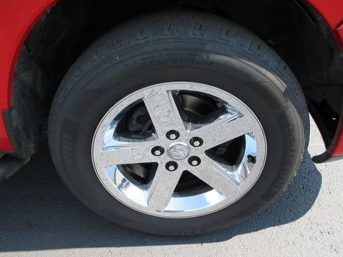 Used 2014 RAM 1500 Express AWD/4WD image 9